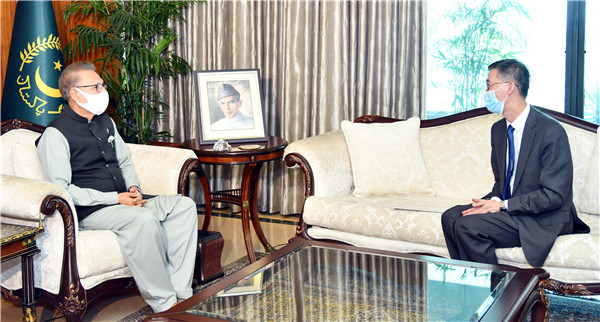 驻巴基斯坦大使姚敬拜巴基斯坦总统阿维
