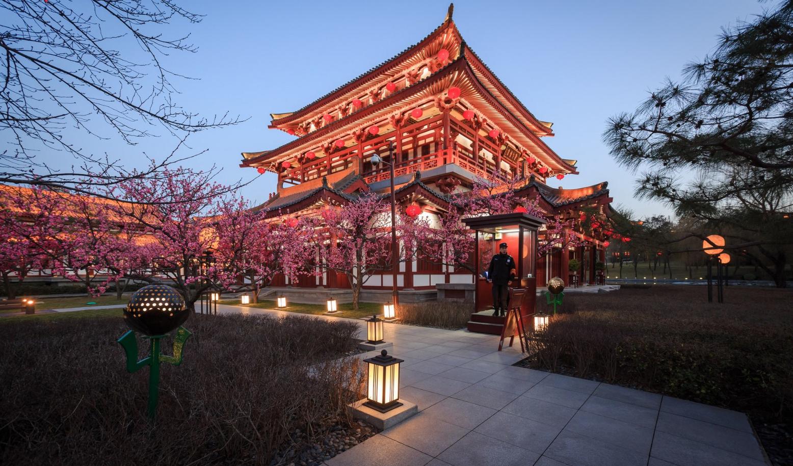 西安大唐芙蓉花园将免费开放，曲江文化旅游能摆脱"票务经济"吗？