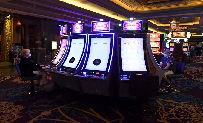 120多名游客在美国感染的新的冠状病毒赌场被指控为罪魁祸首