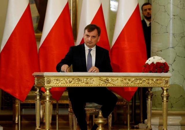 波兰宣布退出"欧洲保护妇女免遭家庭暴力条约"受到各方的指责