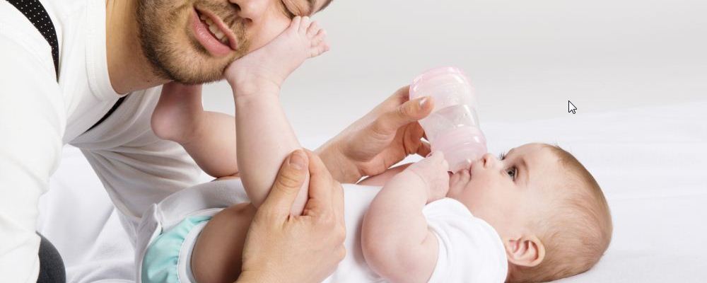 如果婴儿奶粉吃了消化不好，宝妈应该看看奶粉该怎么使用