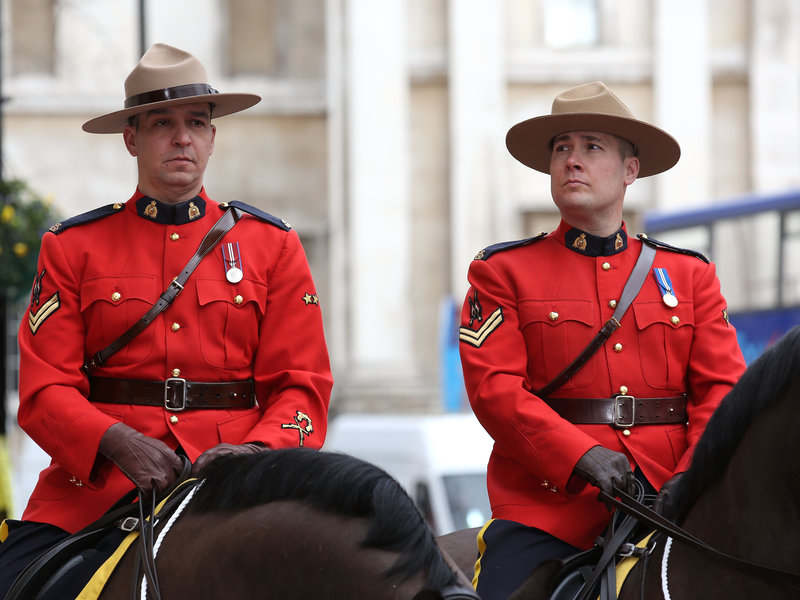 加拿大一份省级审查报告显示，骑兵警察进行了非法逮捕