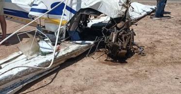 埃及的一辆小型飞机坠毁致2人受伤