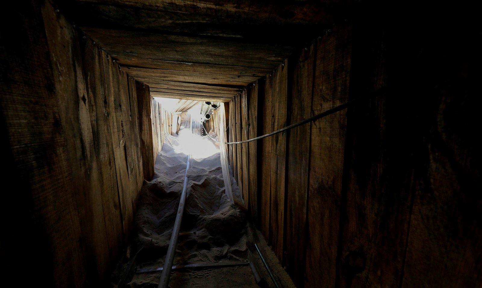  ​美墨边境发现400米长未完工隧道 边境执法人员被发现参与走私活动。