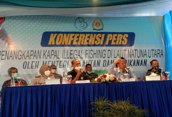 印度尼西亚在纳图纳群岛水域扣留三艘越南非法渔船