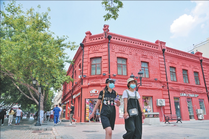 哈尔滨中心街上的43座老建筑重现了它们的原始历史