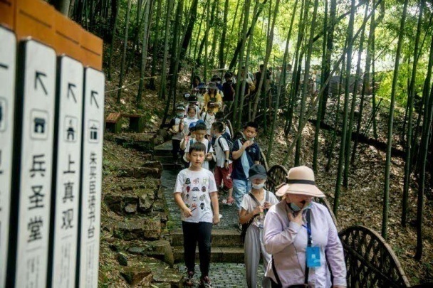江苏苏州穹窿山推出首度沁凉季·森林童玩趣原创活动
