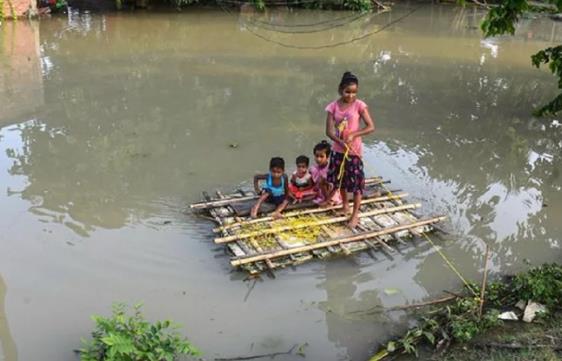 印度洪水已致868人死亡