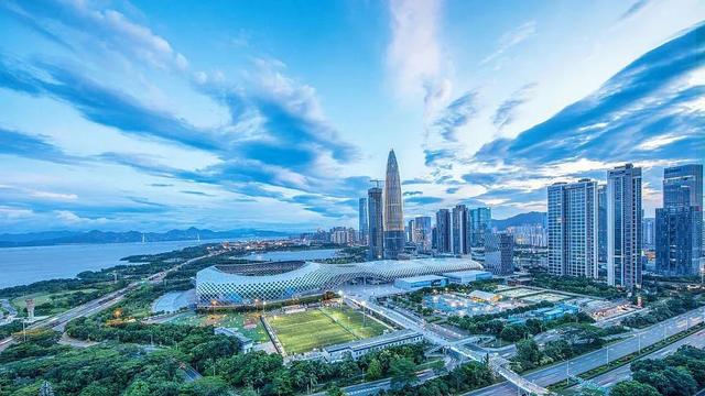 深圳-汕头合作区房地产市场新政：居民家庭只能购买2套，5年内禁止转让。