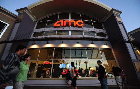  AMC周二宣布，美国70%以上的电影院将在9月4日前开业。