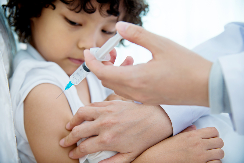 专家：在秋季流感爆发前，儿童接种流感疫苗是最有效的保护措施
