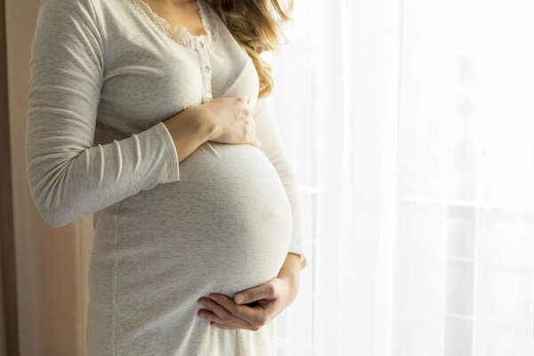 英国医学杂志：孕妇感染新冠状病毒更加需要重症监护