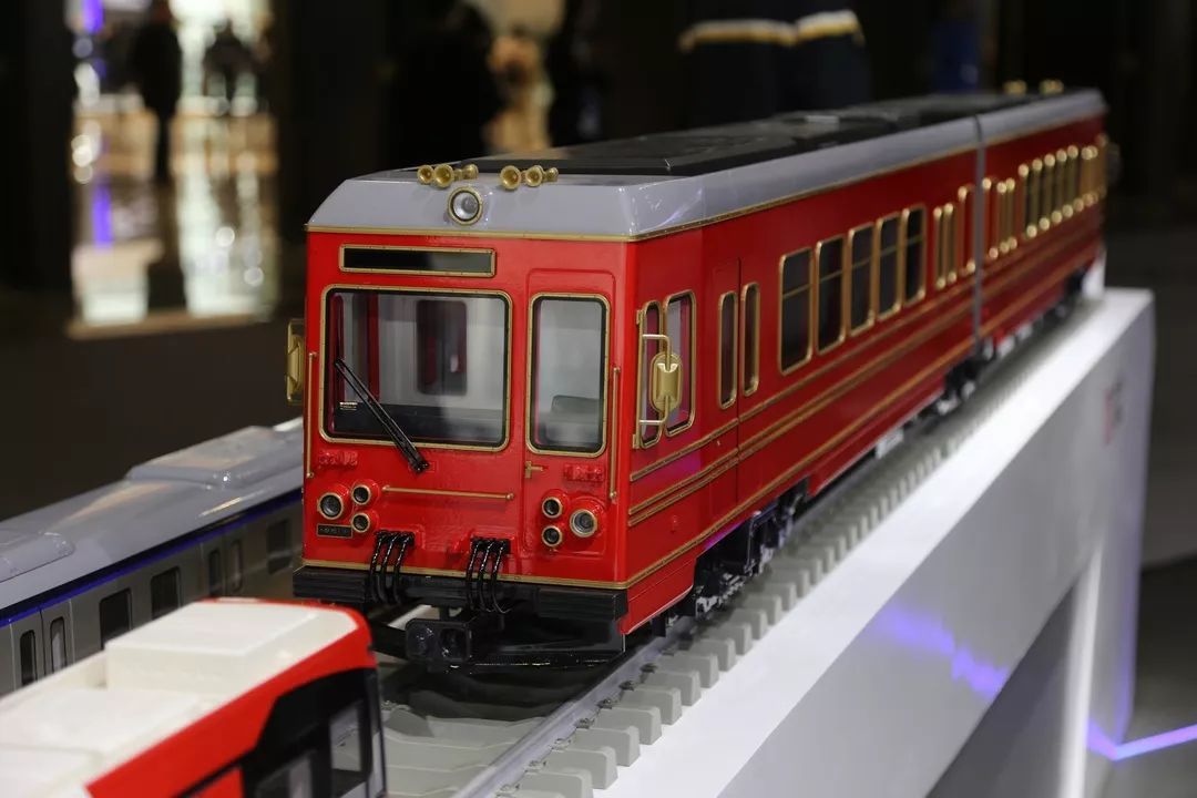  中国第一批跨座单轨列车将于9月底运抵泰国