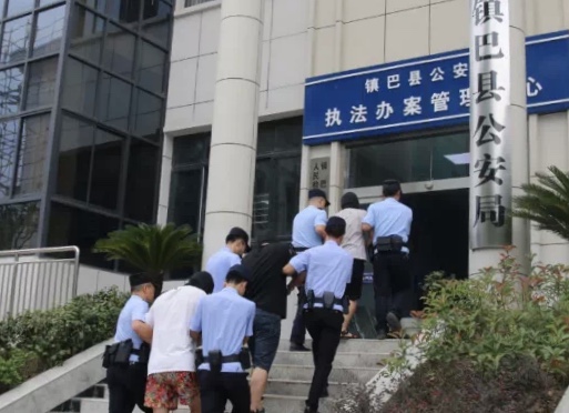 陕西汉中警方破获一起特大非法经营烟草案