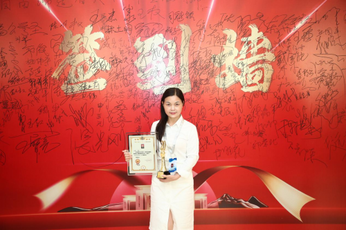 王娟受邀出席中国世纪大采风二十周年庆典