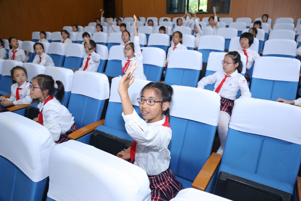 “你好女孩”青春期教育项目走进上海