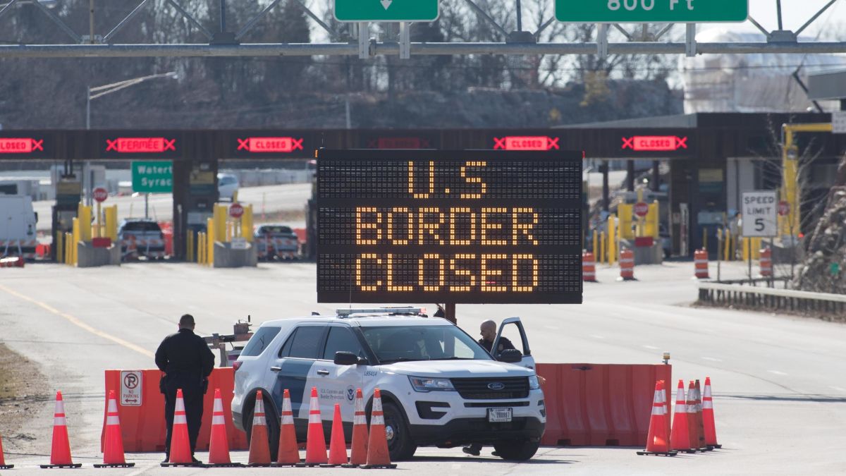 受疫情影响 墨西哥和美国边境封禁期
