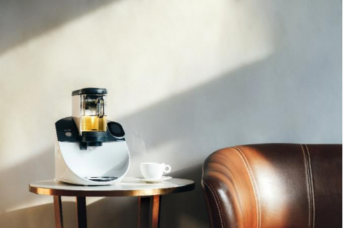 在"进博茶馆"喝茶，感受智春智能茶机带给国内外文化交融的魅力