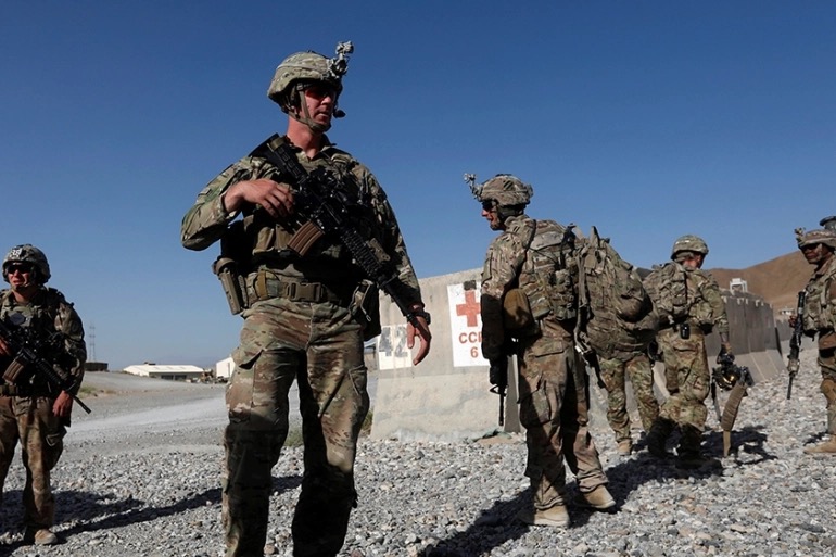 特朗普下令从伊拉克和阿富汗撤军 ，驻军人数各减至两千五百人