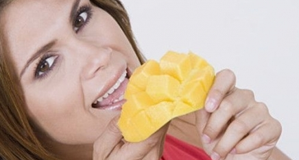 常吃芒果，可以减少绝经后女性的面部皱纹