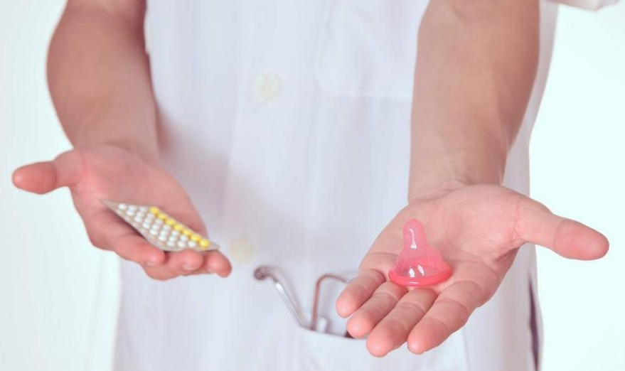 生活中，女性常用的4种避孕措施，最后一种很多人都在用