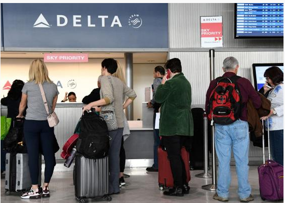 达美航空公司与美国疾病控制中心合作，为返回美国的乘客推出一项密切联系跟踪计划