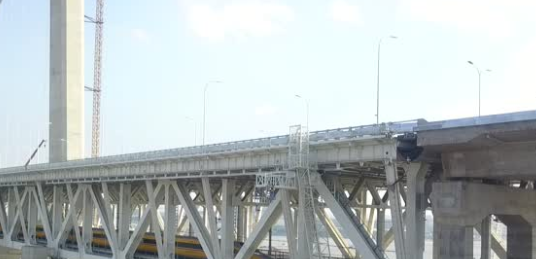 世界第1座高速铁路悬索桥“软桥硬施工”全线智能监控