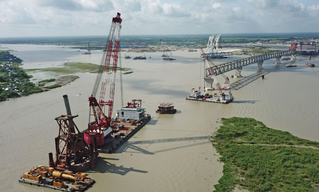 孟加拉国人民的“梦想之桥”帕德玛大桥主桥钢梁10日完成合龙