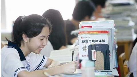 教育部：中国的普及教育程度达到或超过了中等和高收入国家的平均水平