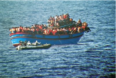 摩洛哥海军拦截地中海127名偷渡者
