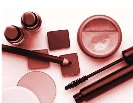 化妆品行业的发展越来越规范，标签管理措施即将出台