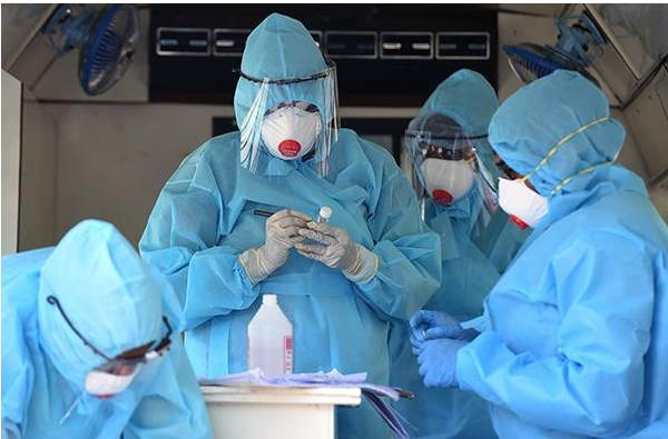 香港共发现53宗新冠肺炎新证实个案，超过9000宗