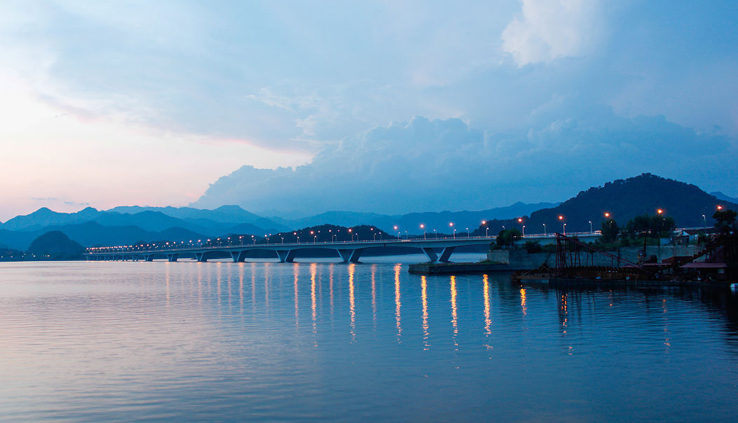 千岛湖的黄金风景线，是世界旅游的热点