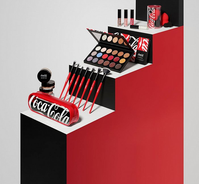  CocaColaXMorphe推出联合化妆