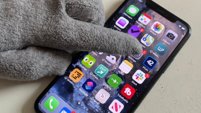 苹果的新专利表明：未来iPhone可以戴着手套使用