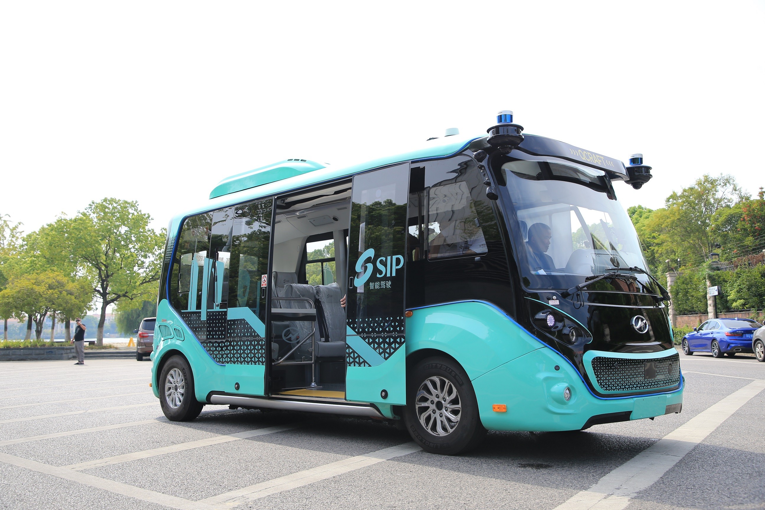 智能网联公交时代来临  苏州金龙L4级自动驾驶巴士畅行金鸡湖畔