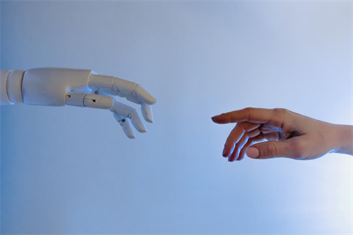 小美AI城开启机器智能与人类智慧的共舞